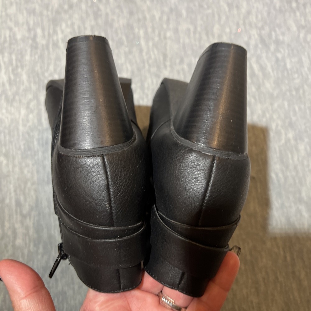 American Eagle Ankle Boots Women 8.5 Black Side Zip 3in Heel Snap Strap Faux EUC - Picture 9 of 16